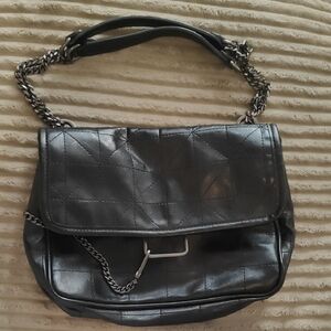 Zara Black Quilted Shoulder Bag With Chain Detail. Zip Pocket Inside